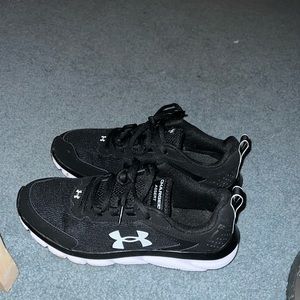 Under armour women’s tennis shoes